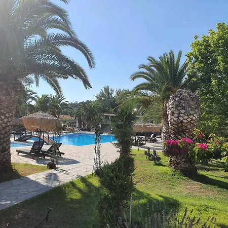 Koviou Village 3*
